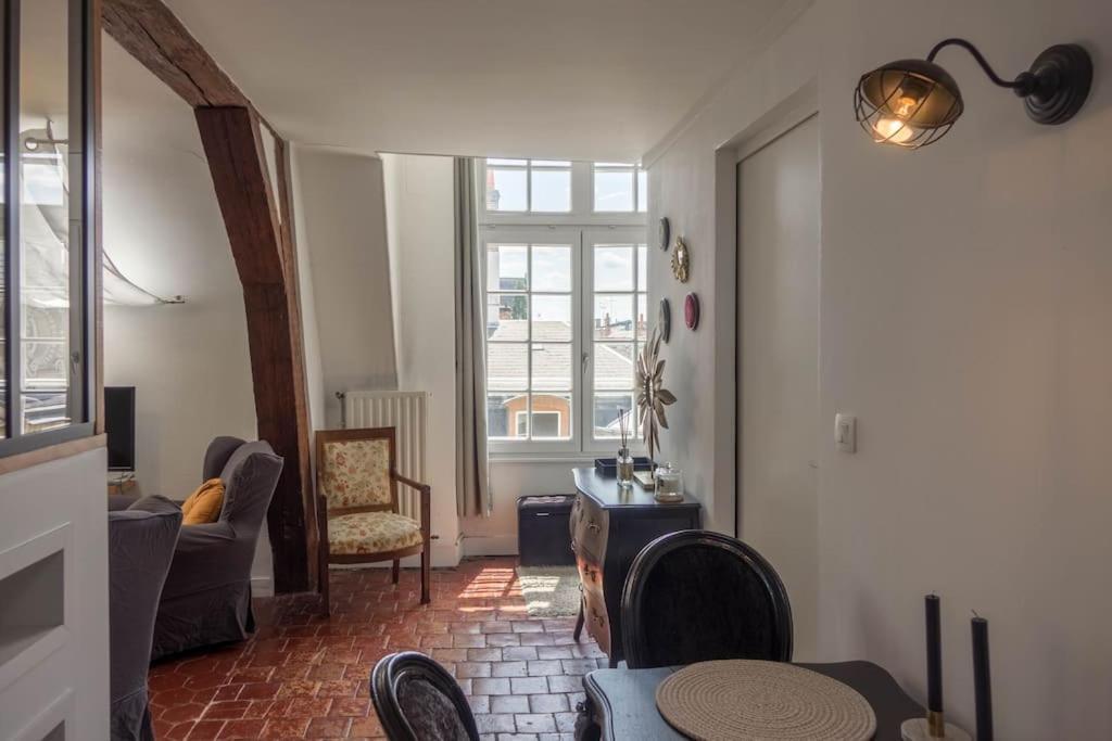 Apartamento Le Sainte Anne *Studio* Orléans Exterior foto